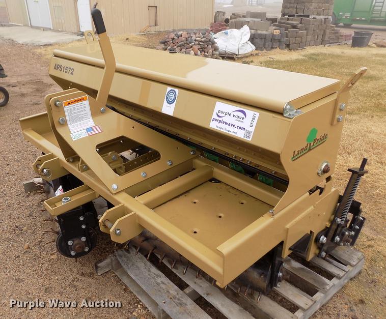 image for item DF2921 Land Pride APS1572 grass drill