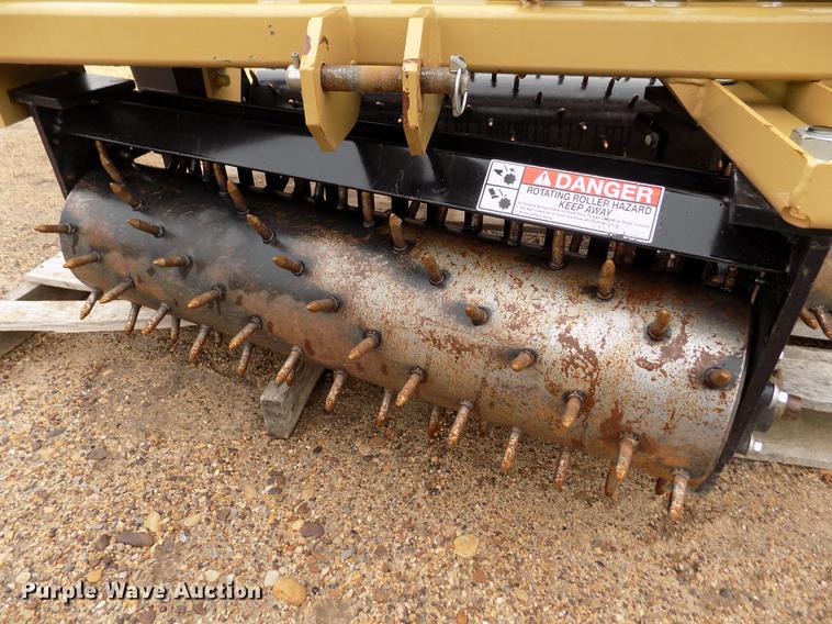 image for item DF2921 Land Pride APS1572 grass drill