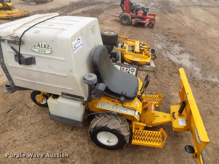 image for item DF2922 Walker MTGHS ZTR lawn mower