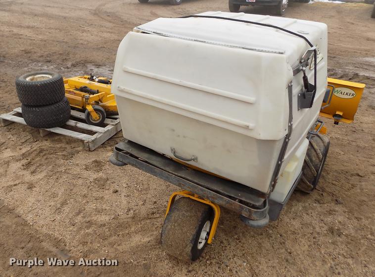 image for item DF2922 Walker MTGHS ZTR lawn mower