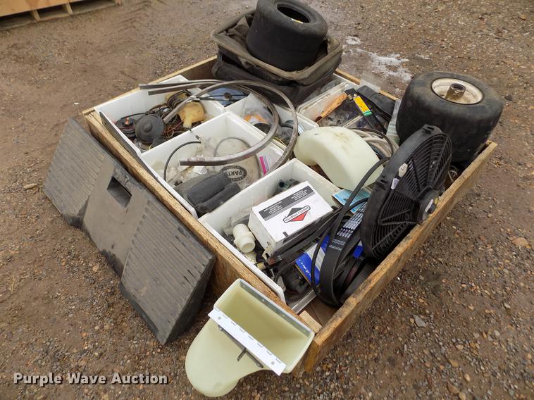 image for item DF2924 Walker MTCHS lawn mower