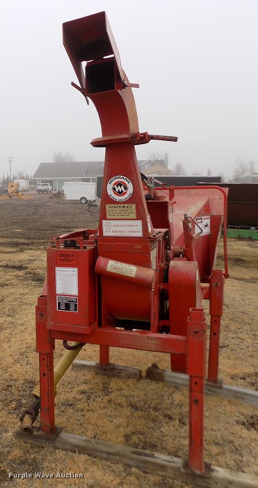 image for item DF2927 Morbark 2070 wood chipper