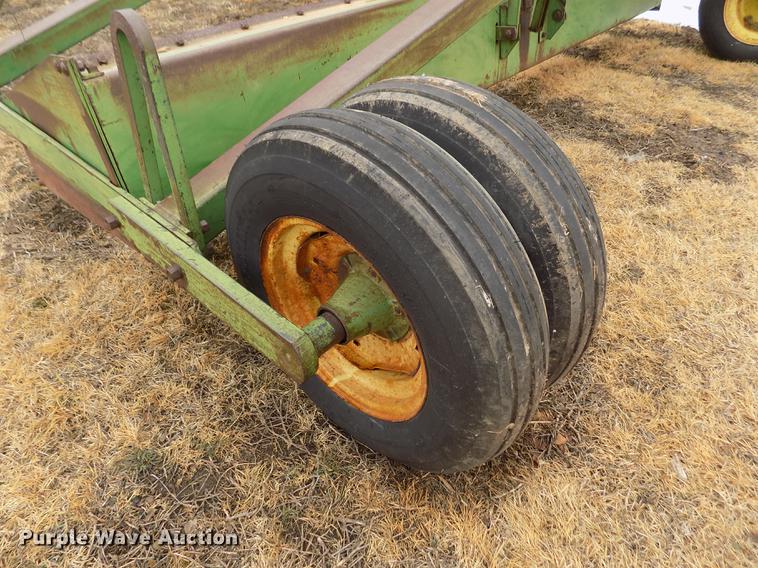 image for item DF2928 John Deere 940-02 land planer