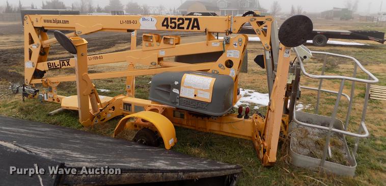 image for item DF2931 2006 Biljax 4527A boom lift