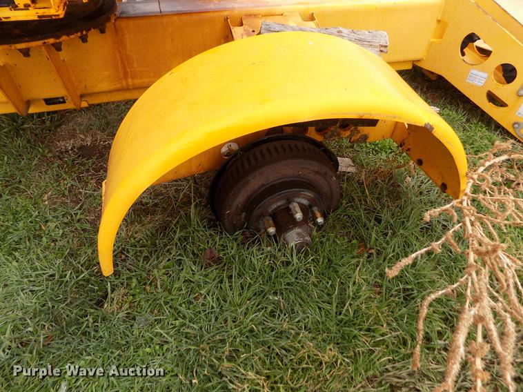 image for item DF2931 2006 Biljax 4527A boom lift