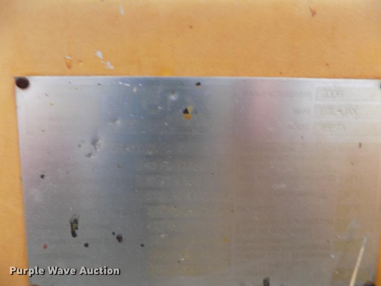 image for item DF2931 2006 Biljax 4527A boom lift