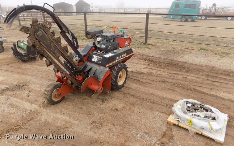 image for item DF2932 2007 Ditch Witch 1820 trencher
