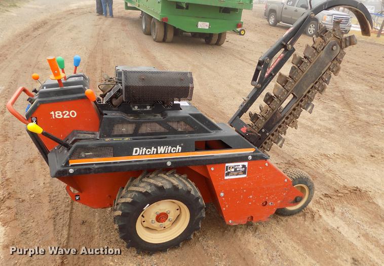 image for item DF2932 2007 Ditch Witch 1820 trencher