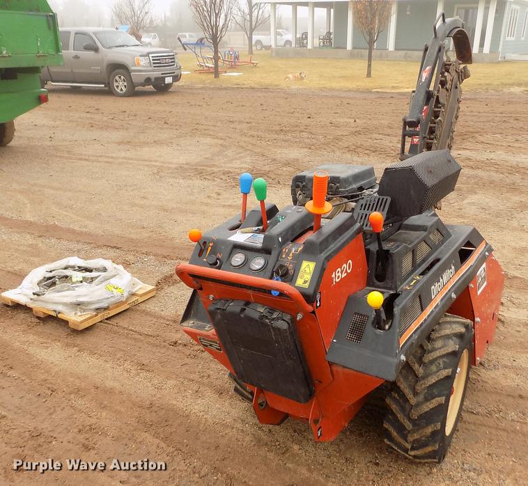 image for item DF2932 2007 Ditch Witch 1820 trencher