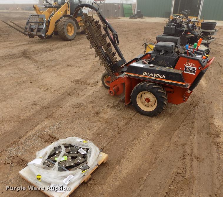 image for item DF2932 2007 Ditch Witch 1820 trencher