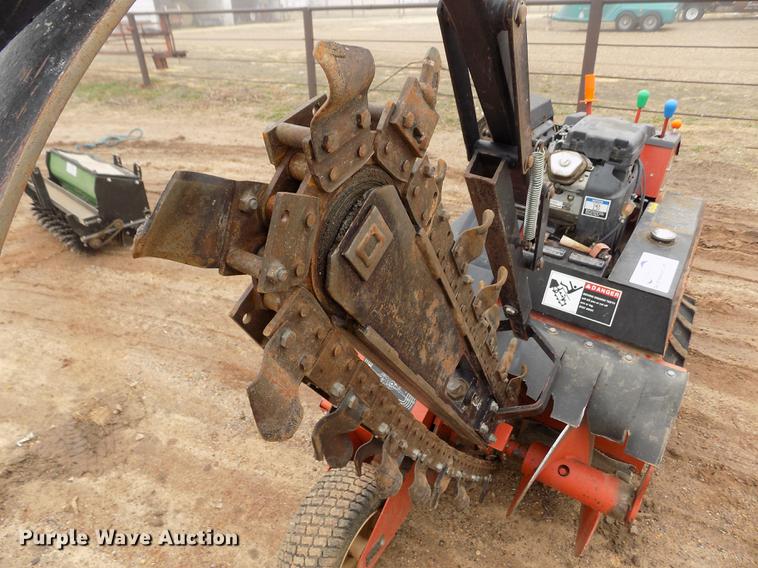 image for item DF2932 2007 Ditch Witch 1820 trencher