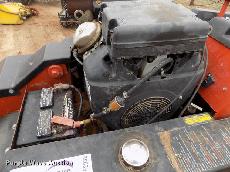 image for item DF2932 2007 Ditch Witch 1820 trencher