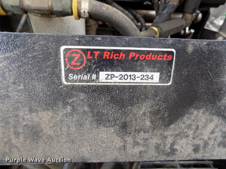 image for item DF2933 LT Rich Products Z-Plugger ZTR aerator