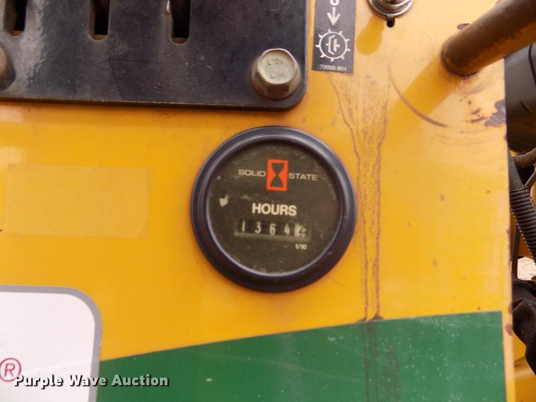 image for item DF2935 2007 Vermeer SC252 stump grinder