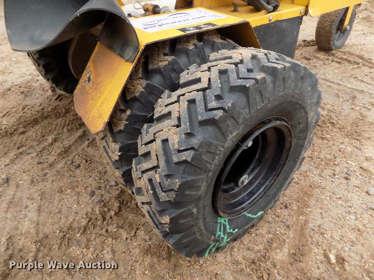 image for item DF2935 2007 Vermeer SC252 stump grinder