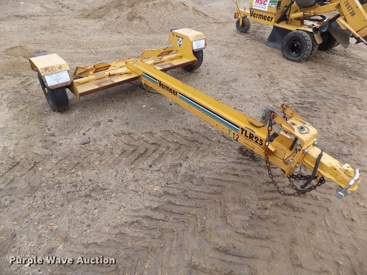 image for item DF2935 2007 Vermeer SC252 stump grinder
