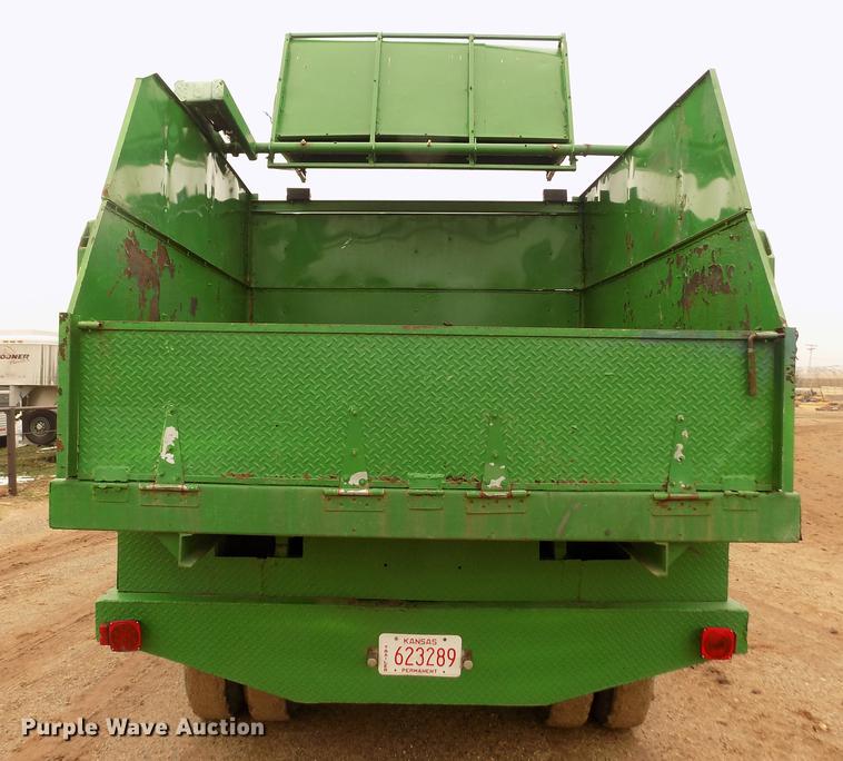 image for item DF2936 1981 CLSS utility trailer