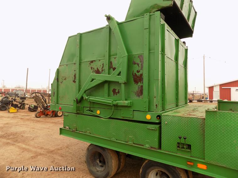 image for item DF2936 1981 CLSS utility trailer