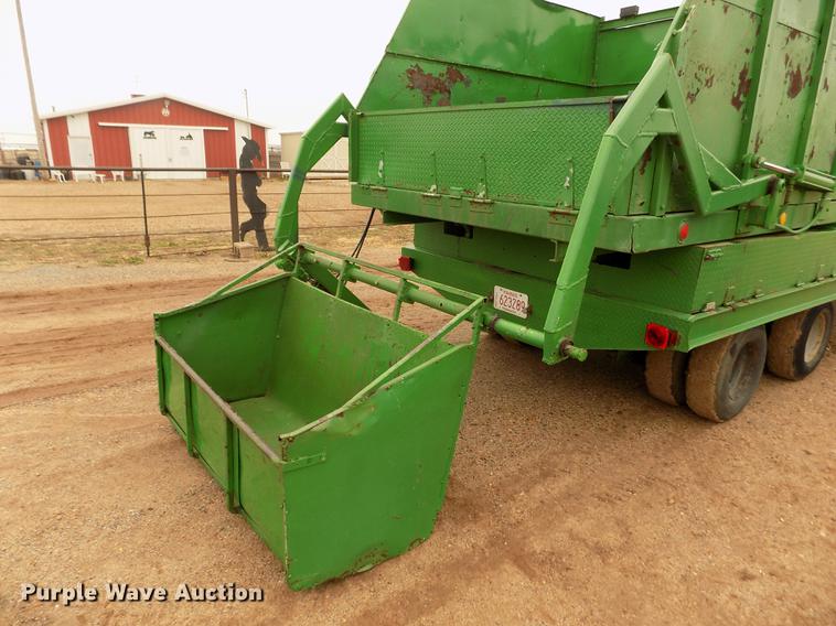 image for item DF2936 1981 CLSS utility trailer