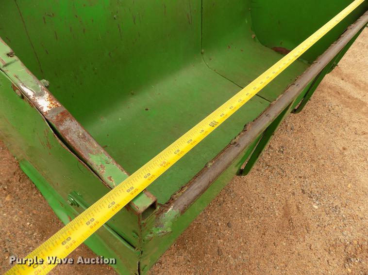 image for item DF2936 1981 CLSS utility trailer