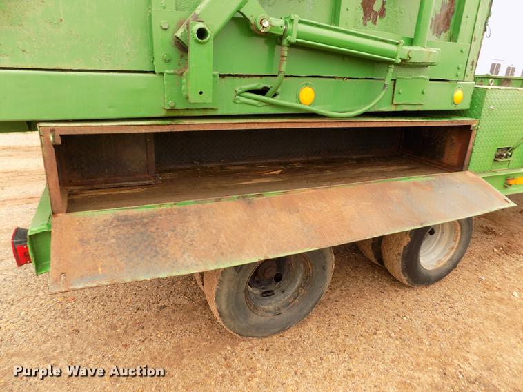 image for item DF2936 1981 CLSS utility trailer