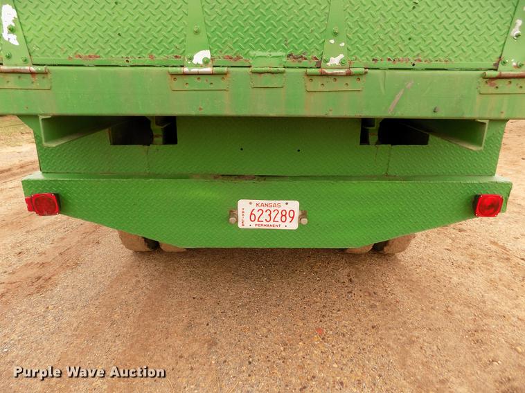 image for item DF2936 1981 CLSS utility trailer