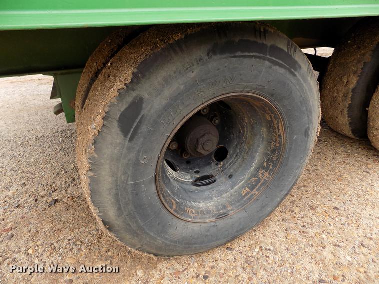 image for item DF2936 1981 CLSS utility trailer