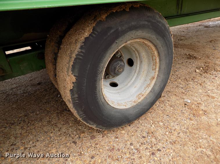 image for item DF2936 1981 CLSS utility trailer