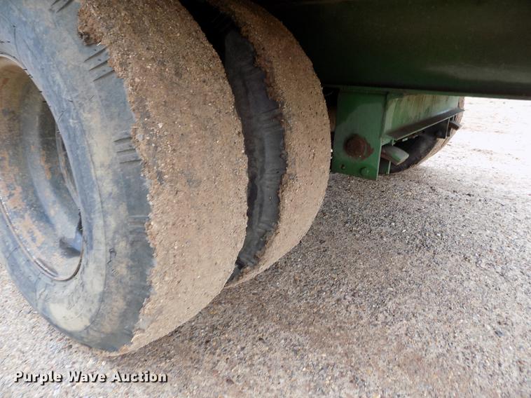 image for item DF2936 1981 CLSS utility trailer