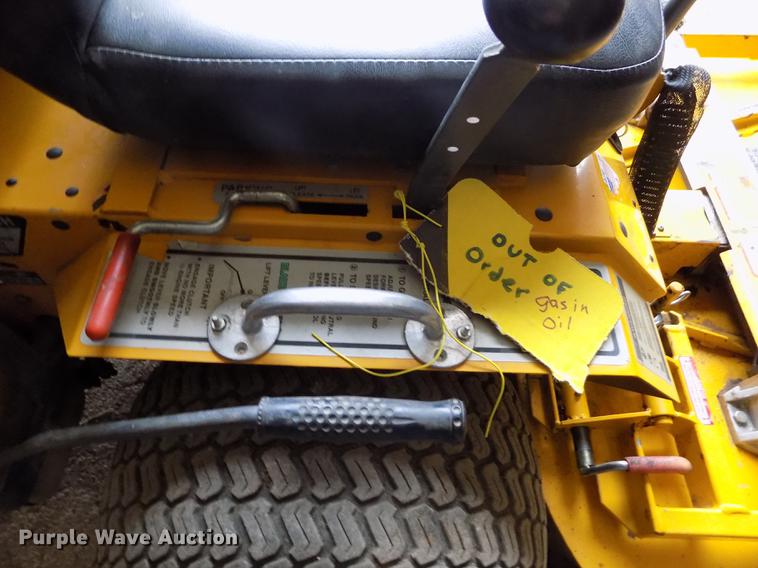image for item DF2937 2004 Walker MTGHS ZTR lawn mower