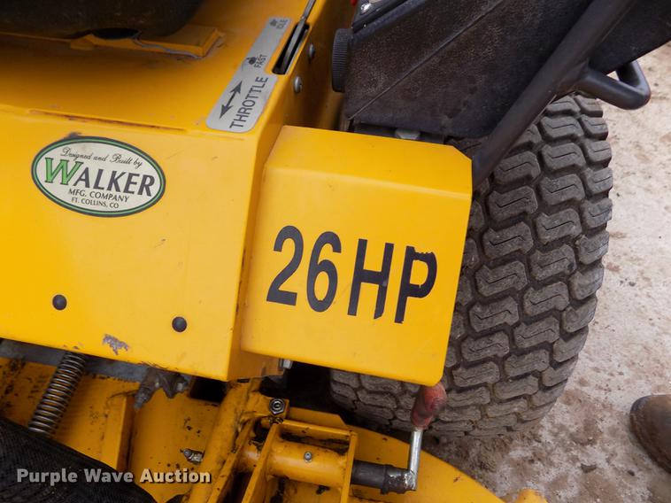 image for item DF2937 2004 Walker MTGHS ZTR lawn mower