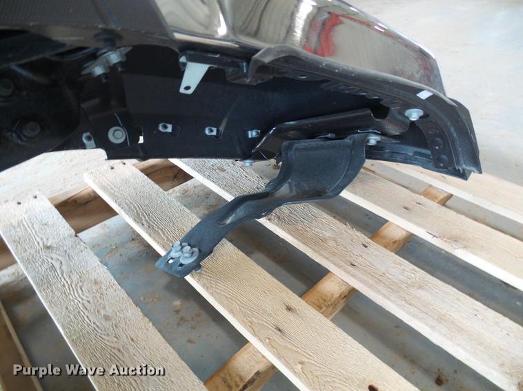 image for item DF7094 2017 Ford F550 Super Duty bumper