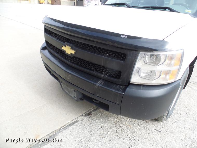 image for item DF7095 2008 Chevrolet Silverado 1500 Ext. Cab pickup truck