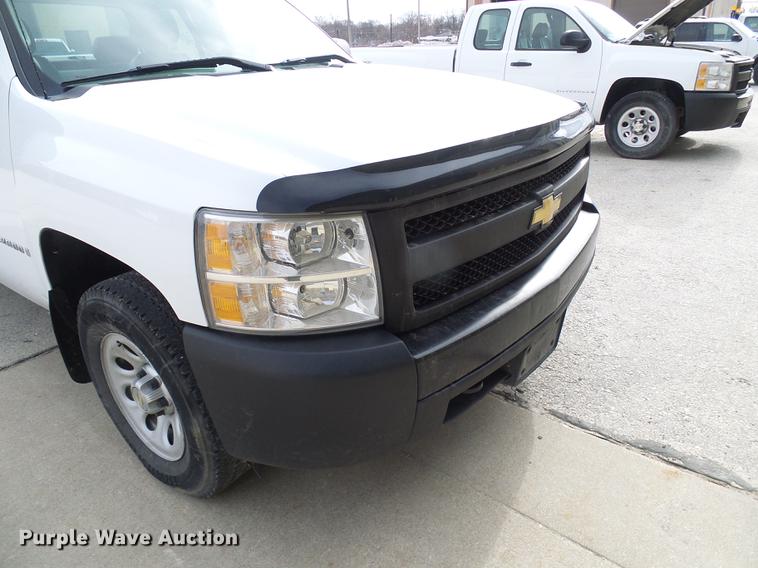image for item DF7095 2008 Chevrolet Silverado 1500 Ext. Cab pickup truck