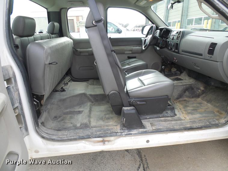 image for item DF7095 2008 Chevrolet Silverado 1500 Ext. Cab pickup truck