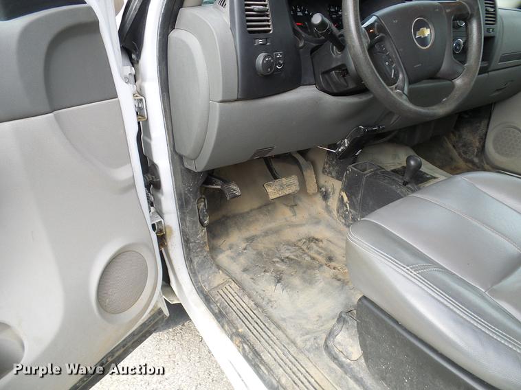 image for item DF7095 2008 Chevrolet Silverado 1500 Ext. Cab pickup truck