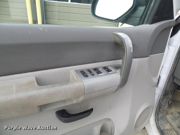 image for item DF7095 2008 Chevrolet Silverado 1500 Ext. Cab pickup truck