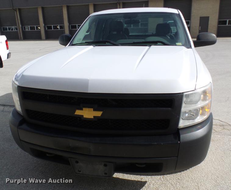 image for item DF7096 2008 Chevrolet Silverado 1500 Ext. Cab pickup truck