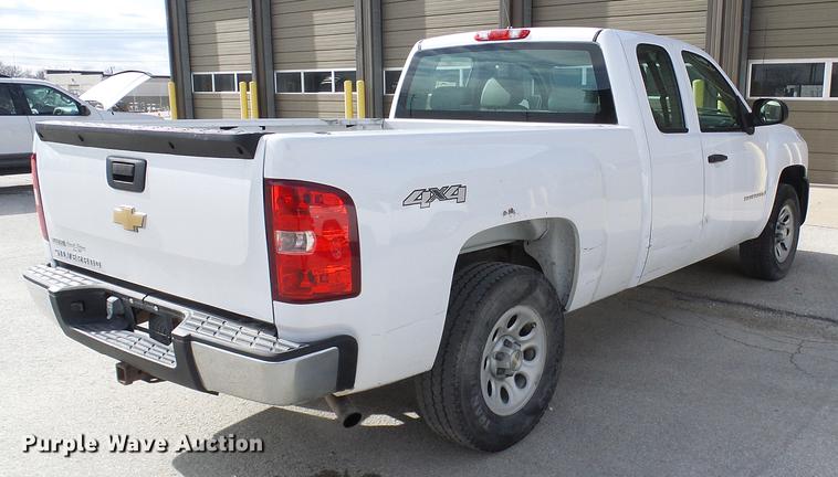 image for item DF7096 2008 Chevrolet Silverado 1500 Ext. Cab pickup truck