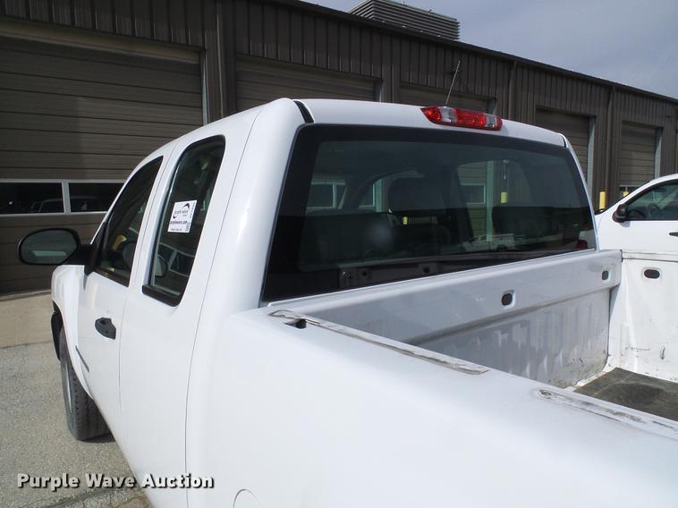 image for item DF7096 2008 Chevrolet Silverado 1500 Ext. Cab pickup truck
