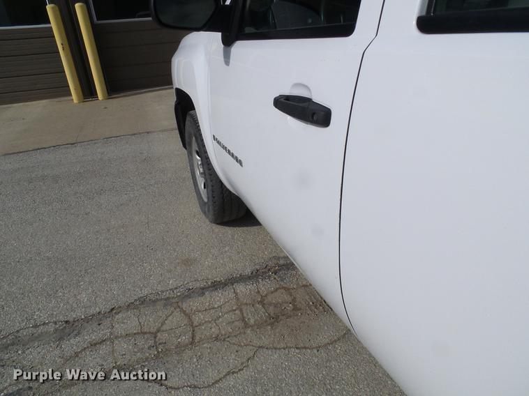 image for item DF7096 2008 Chevrolet Silverado 1500 Ext. Cab pickup truck