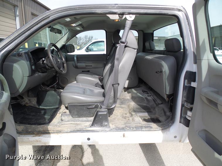 image for item DF7096 2008 Chevrolet Silverado 1500 Ext. Cab pickup truck