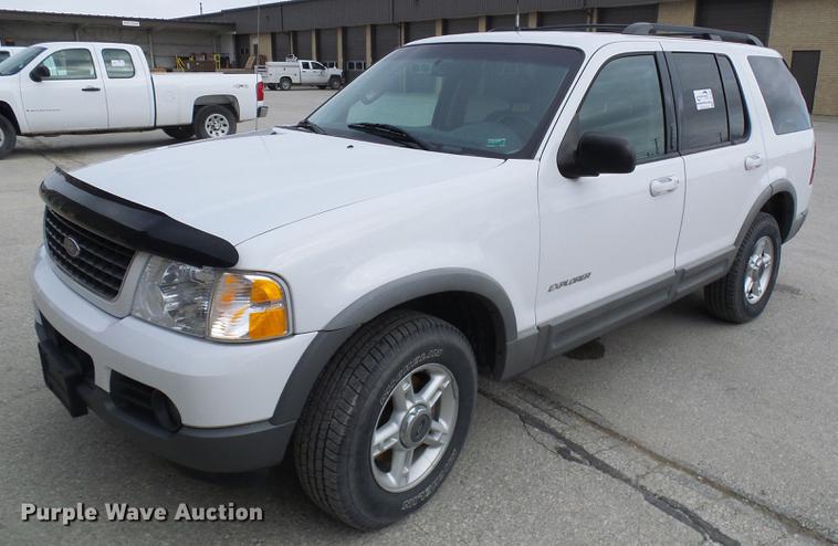 image for item DF7098 2002 Ford Explorer SUV