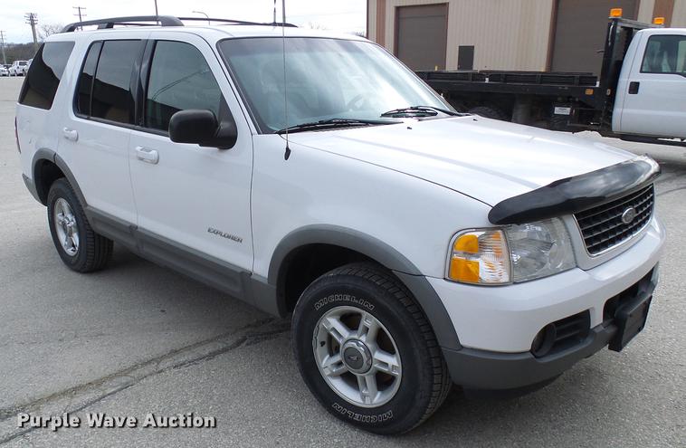 image for item DF7098 2002 Ford Explorer SUV