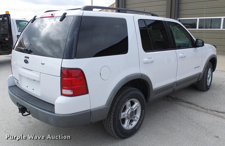 image for item DF7098 2002 Ford Explorer SUV