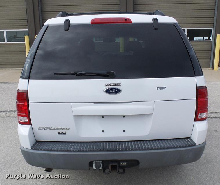 image for item DF7098 2002 Ford Explorer SUV