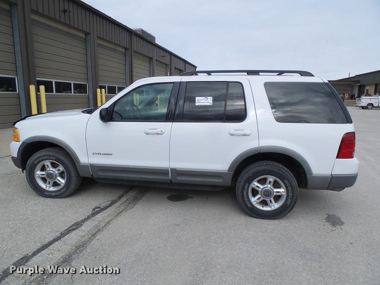 image for item DF7098 2002 Ford Explorer SUV