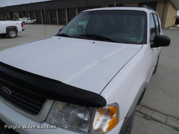 image for item DF7098 2002 Ford Explorer SUV