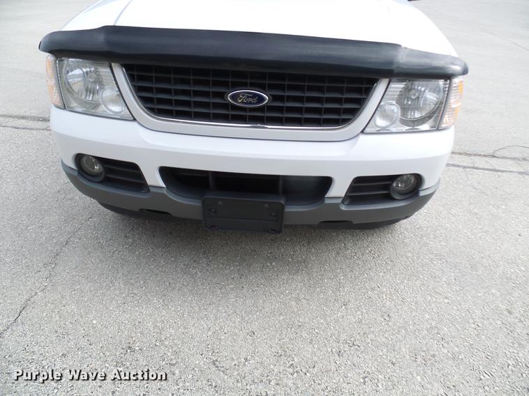 image for item DF7098 2002 Ford Explorer SUV