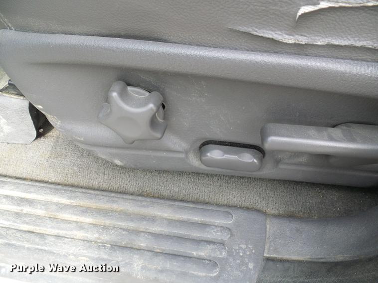 image for item DF7098 2002 Ford Explorer SUV